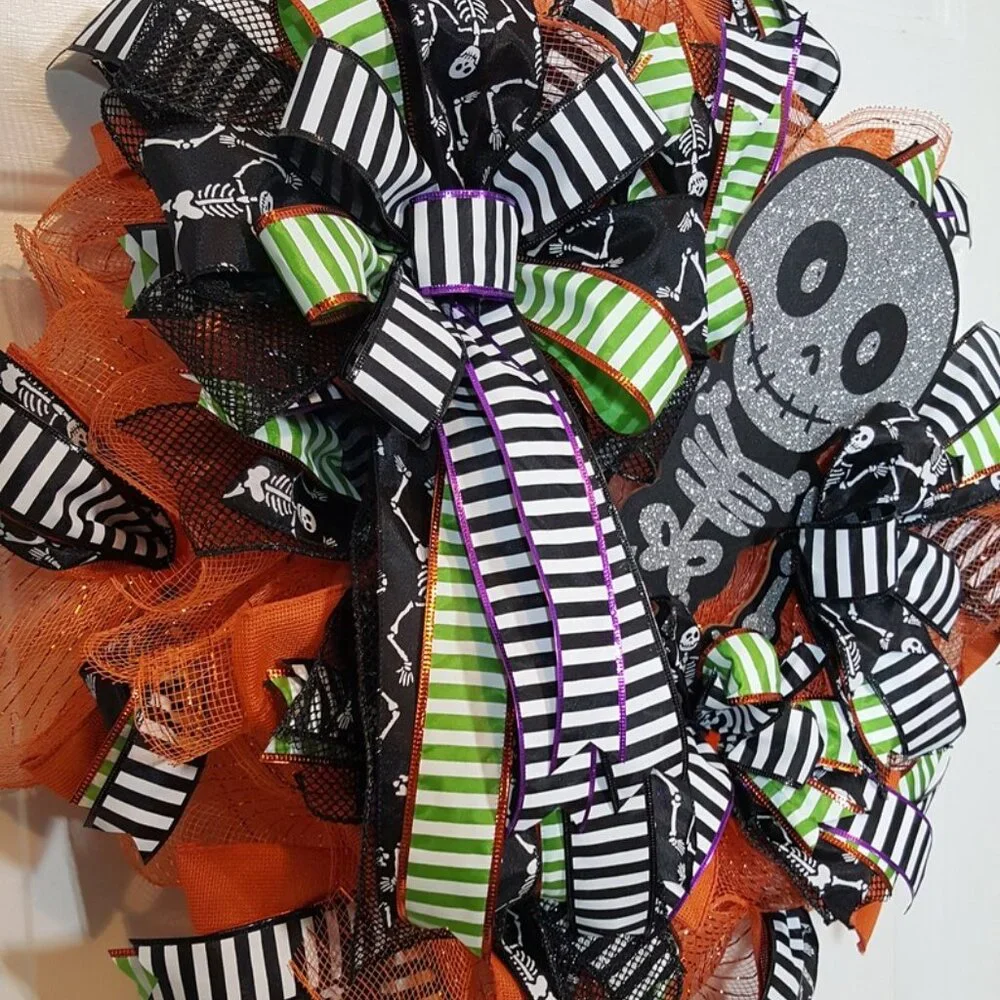Mr. Bones‎ Skeleton Halloween Wreath, Slim Spooky Screen Door Wreath